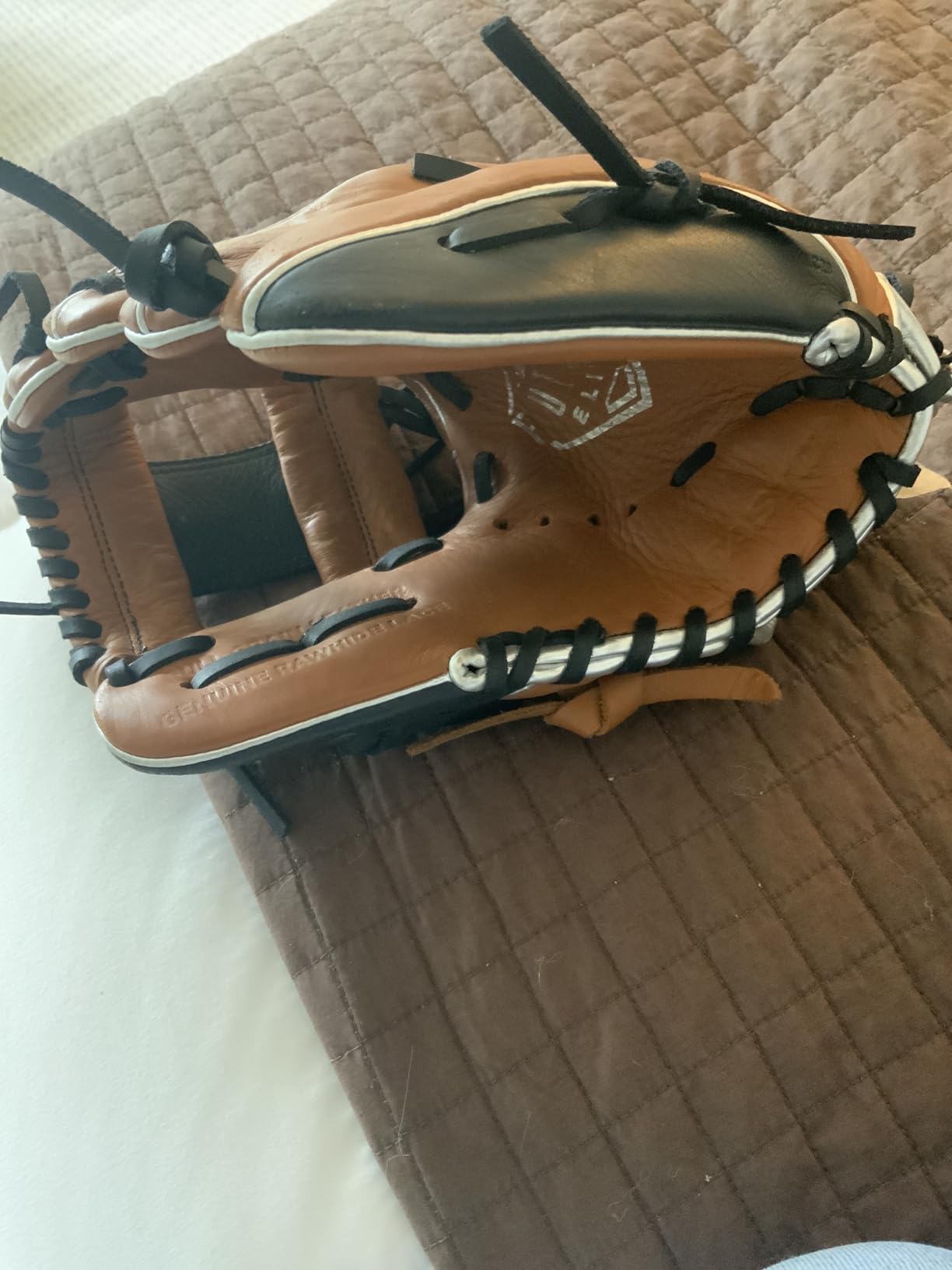 Easton | Future Elite Youth Baseball Glove customer photo 1
