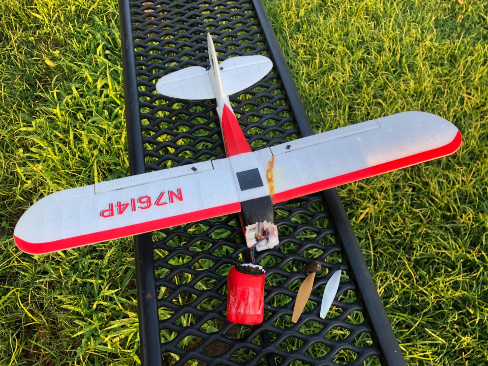 VOLANTEXRC RC Plane Trainer Sport Cub 4CH Remote Control Airplane with Prop Saver, 6-Axis Gyro Stabilizer & 3 Modes to Fly, Radio Controlled Aircraft RTF for Beginners & Adults (500mm,Blue) customer photo 1