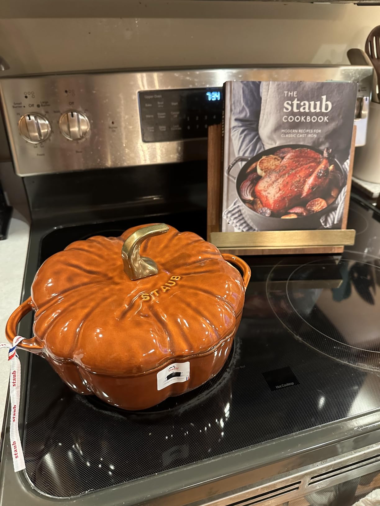 Staub Cast Iron Dutch Oven 3.5-qt Pumpkin Cocotte with Stainless Steel Knob, Made in France, Serves 3-4, Burnt Orange customer photo 2