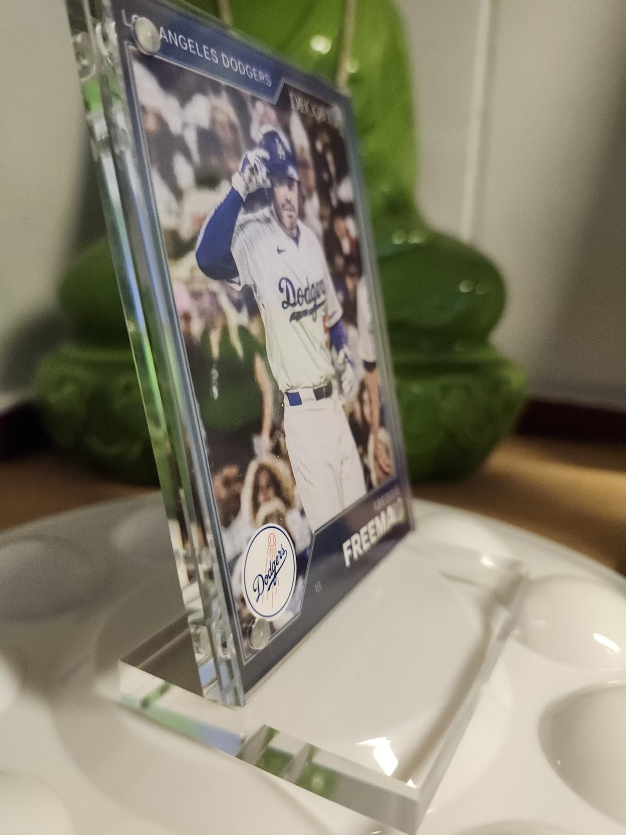 Baseball Card Display Stand Clear Acrylic Sports Graded Card Easel Holders Case Magnetic Frame (1) customer photo 1