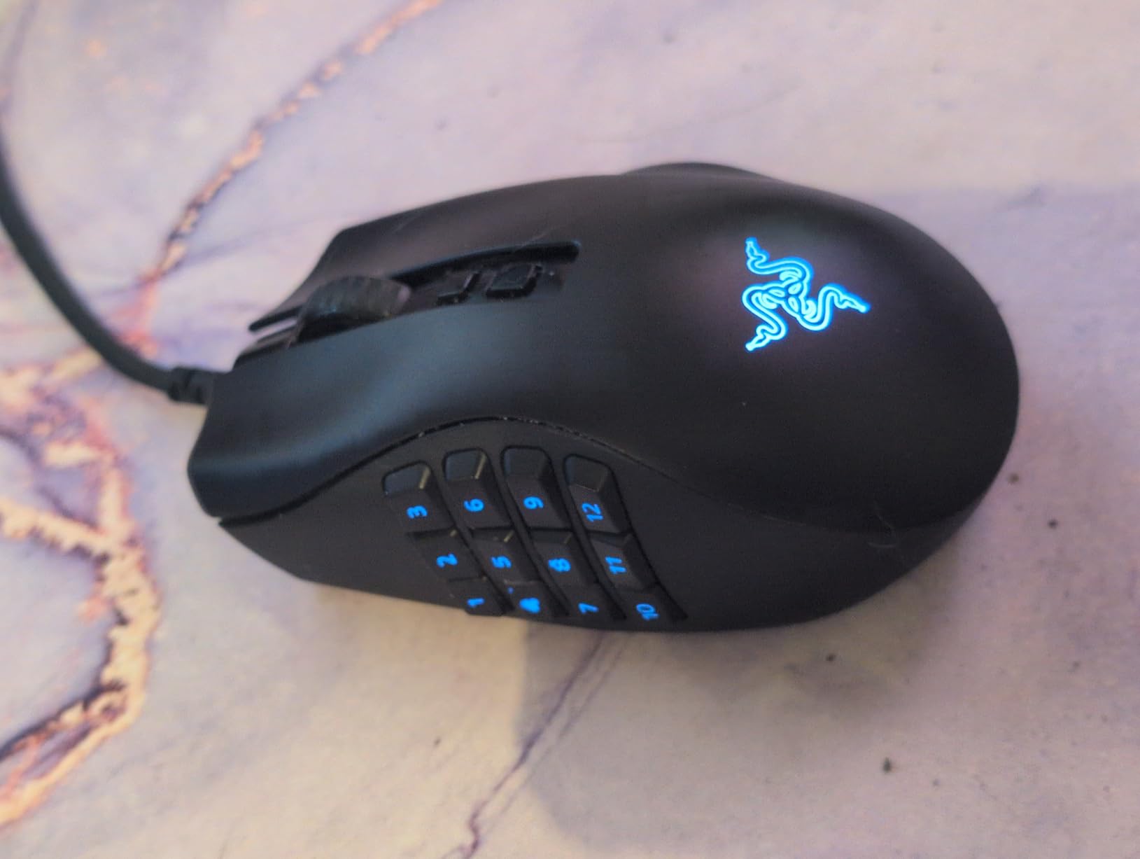 Razer Naga V2 Pro Wireless MMO Gaming Mouse - 19+1 Programmable Buttons, 3 Swappable Side Plates, HyperScroll Pro Wheel, 30K DPI, 300 Hr Battery, Multi-Mode Connectivity customer photo 1