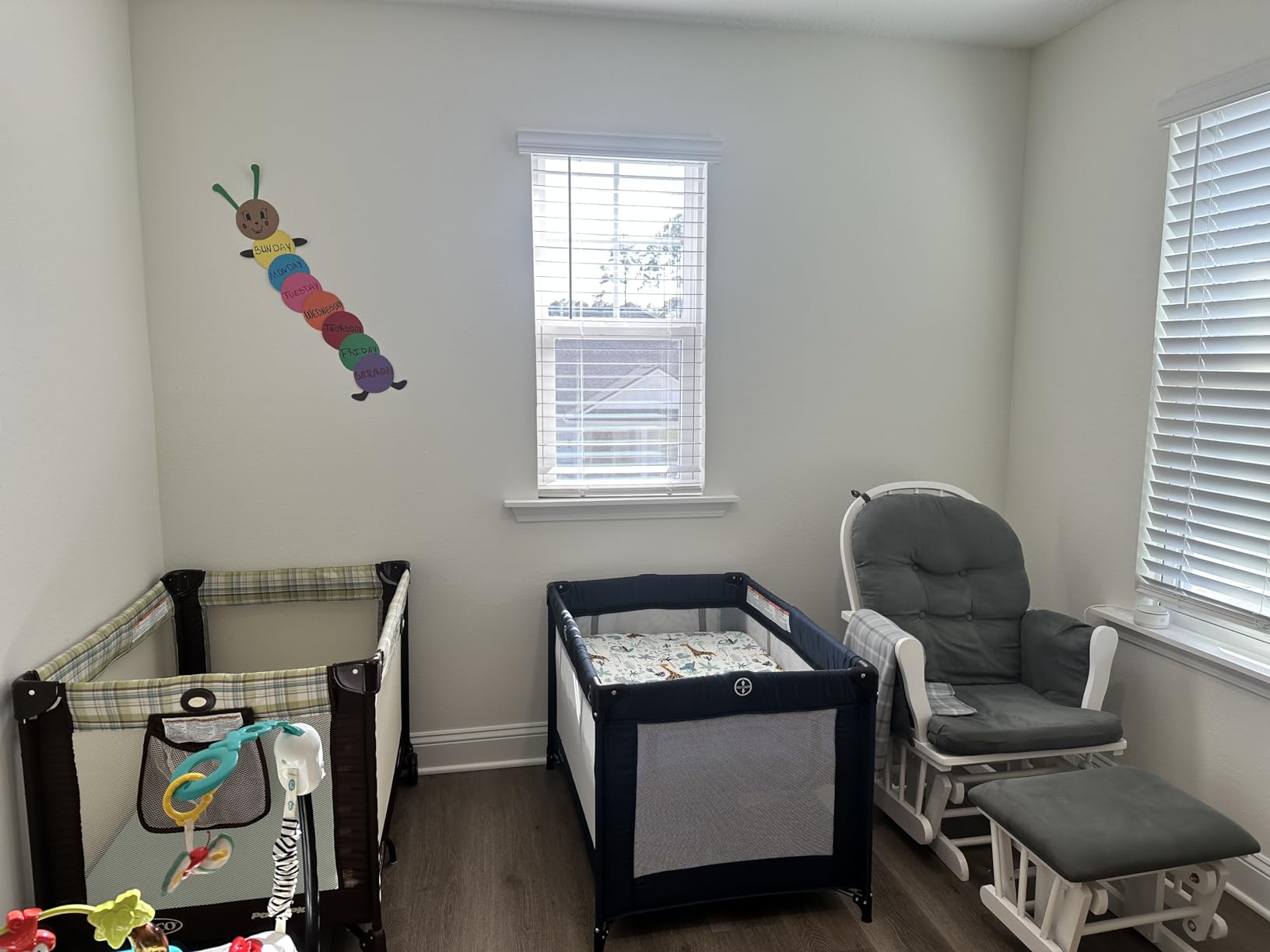 Dream On Me Zazzy Portable Playard with Bassinet - 360° Mesh Visibility, Quick Folding Travel Friendly Design, Carry Bag and Foldable Mattress Pad Included, Compact and Lightweight - Gray customer photo 2