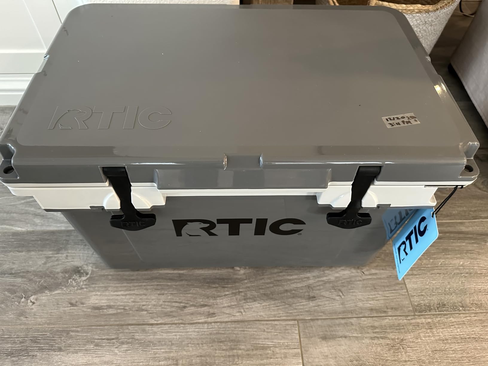 RTIC Ultra-Light 32 Quart Lightweight Hard Cooler, Insulated Portable Ice Chest 13 lbs, 48-Can Capacity, 5-Day Ice Retention customer photo 2