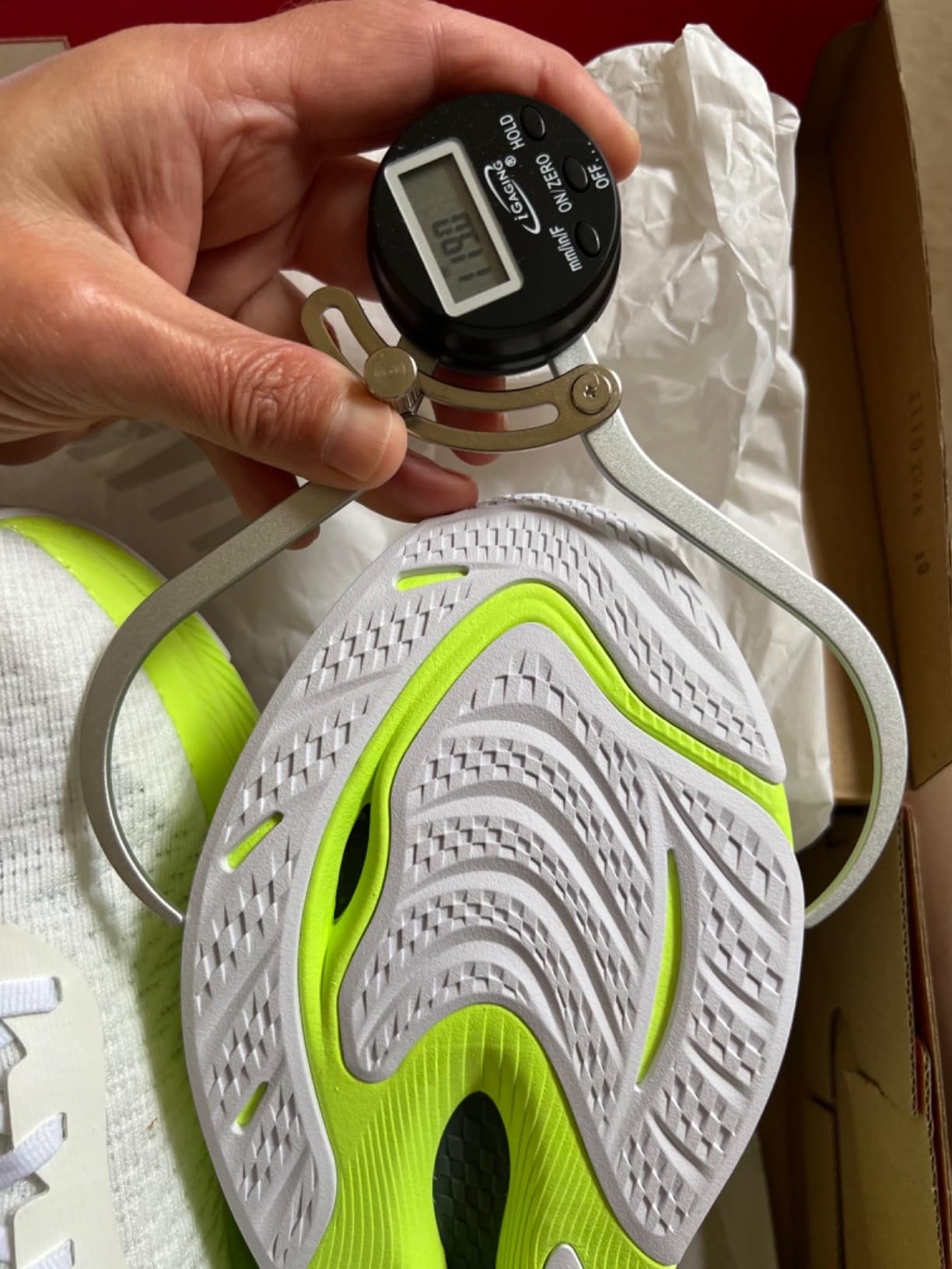 New Balance Men's MC996 Lightweight Tennis Shoe customer photo 2