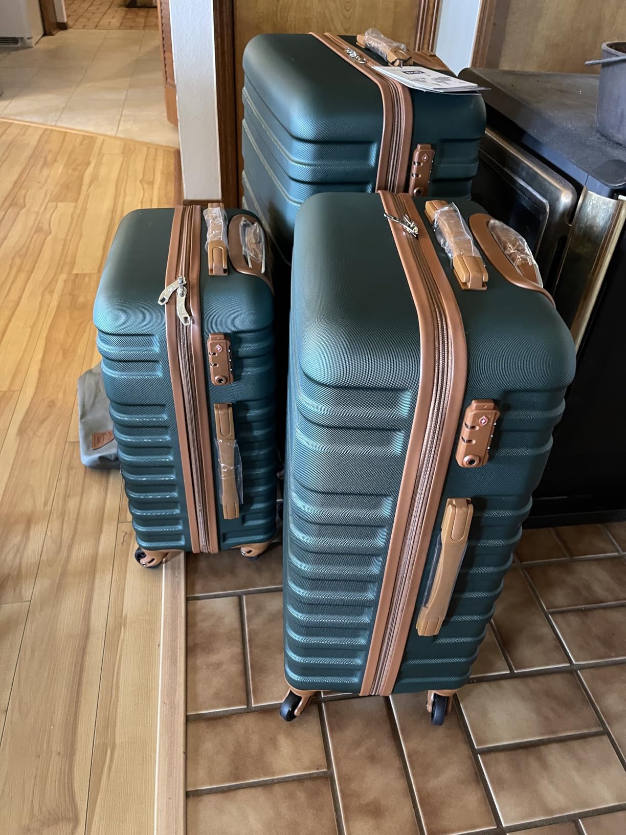 Coolife Luggage Sets Suitcase Set 3 Piece Luggage Set Carry On Hardside Luggage with TSA Lock Spinner Wheels (White, 3 piece set (DB/TB/20)) customer photo 2