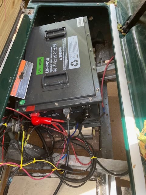 VATRER POWER 48V 105Ah Lithium Golf Cart Battery, Built-in Smart 200A BMS, with Touch Monitor & Mobile APP, 4000+ Cycles Rechargeable LiFePO4 Battery, Max 10.24kW Power Output, Perfect for Golf Carts customer photo 2