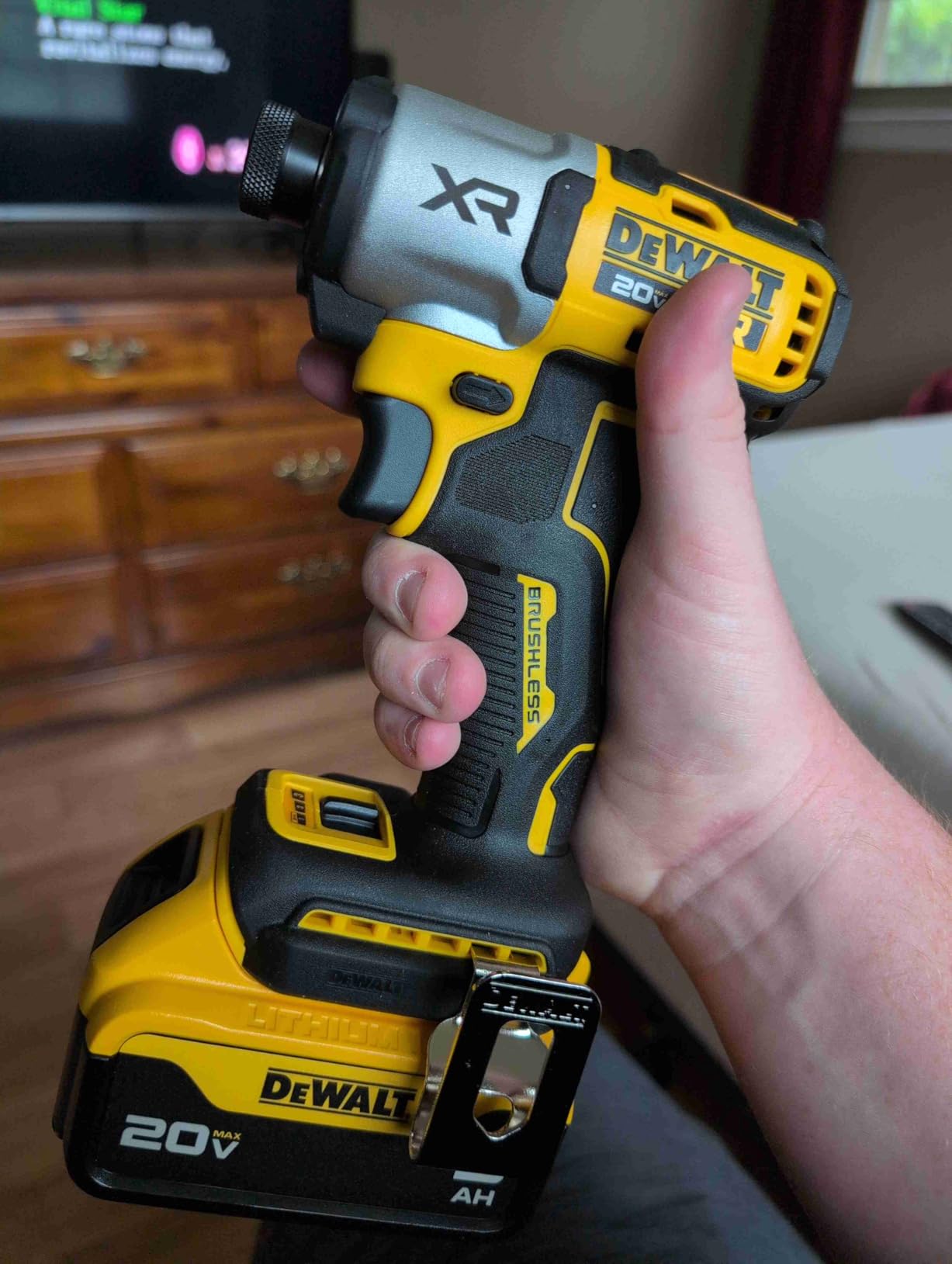 DeWalt 20V MAX XR Impact Driver, 1/4 Inch High Torque Brushless 3 Speed Premium Cordless with LED Light, Extended Runtime, Tool Only (DCF845B) customer photo 1