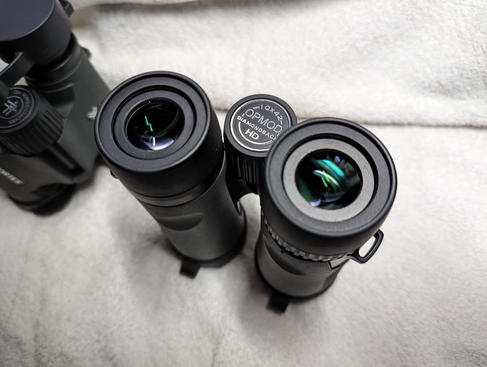 Vortex Diamondback HD 10x42mm Roof Prism Binoculars, ArmorTek, Wolf Gray, DB-215-OP customer photo 1