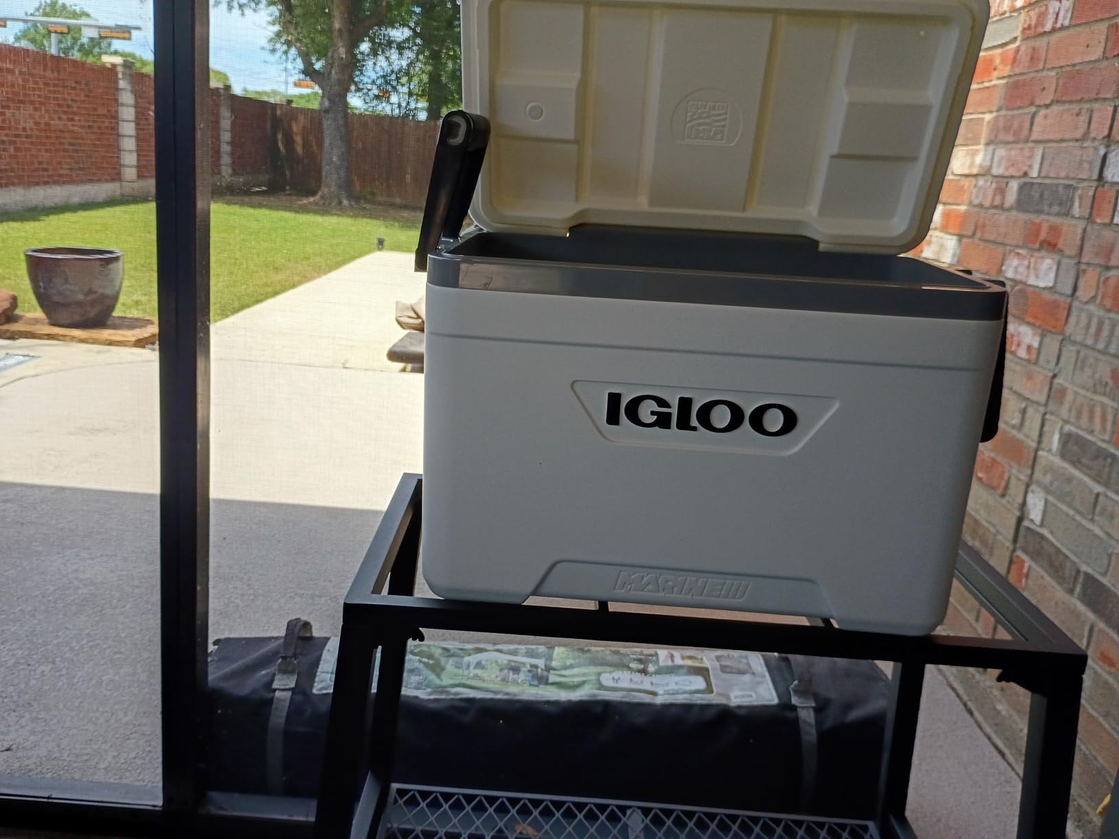 Igloo Marine Cooler | Insulated Hard Shell Ice Chest | Great for Fishing, Camping, Boating, & More customer photo 1