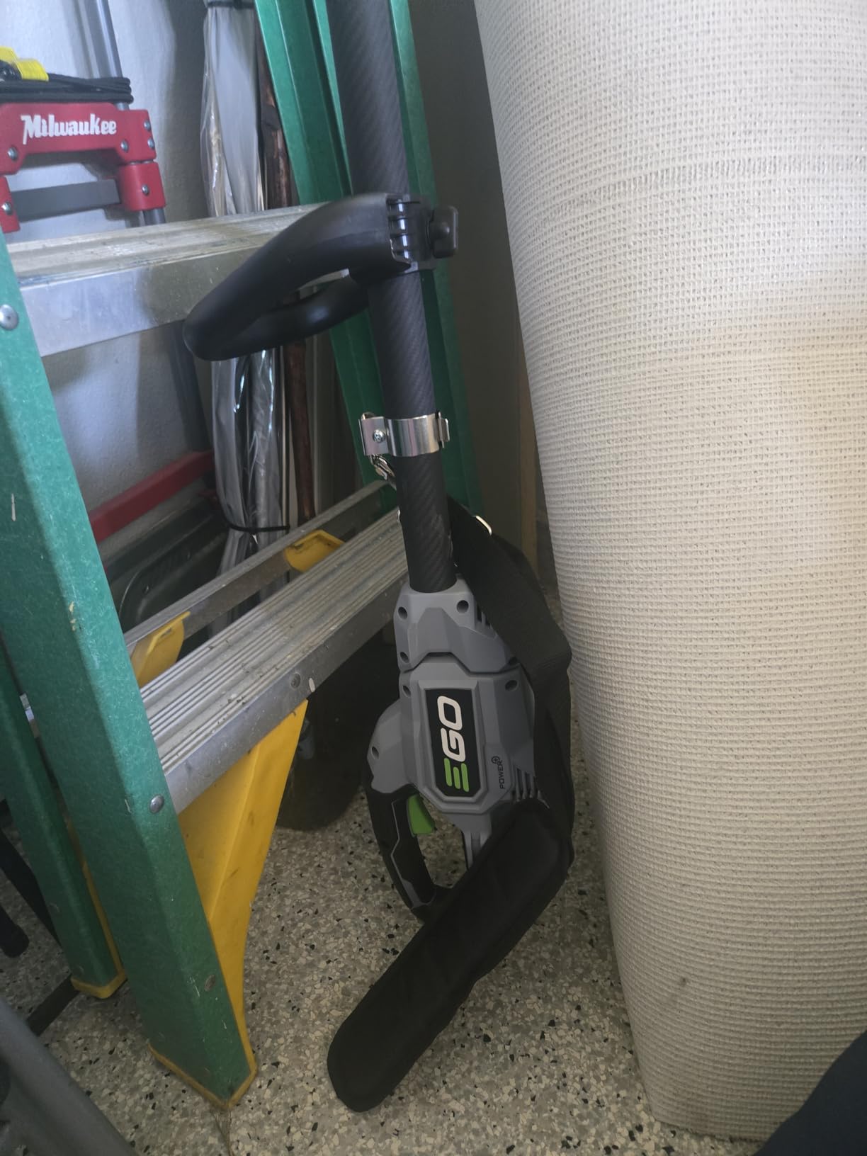 EGO POWER+ Pole Saw for Tree Trimming, Cordless Electric Pole Saw with Telescopic LED Cut Line Indicator, Battery and Charger Not Included - PS1000 customer photo 2