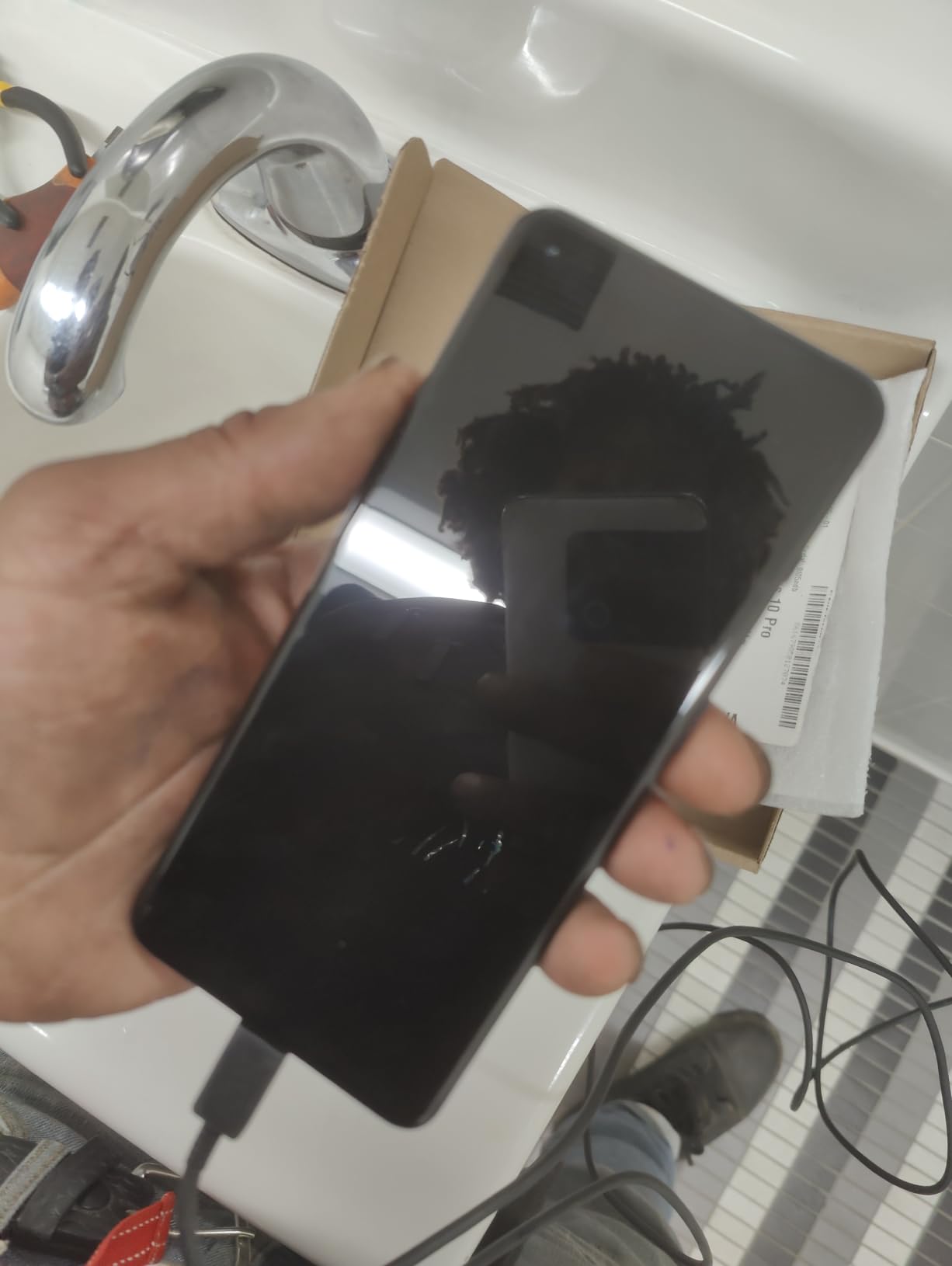 OnePlus 10 Pro 5G, 128GB + 8GB RAM, Volcanic Black - Locked to T-Mobile (Renewed) customer photo 1