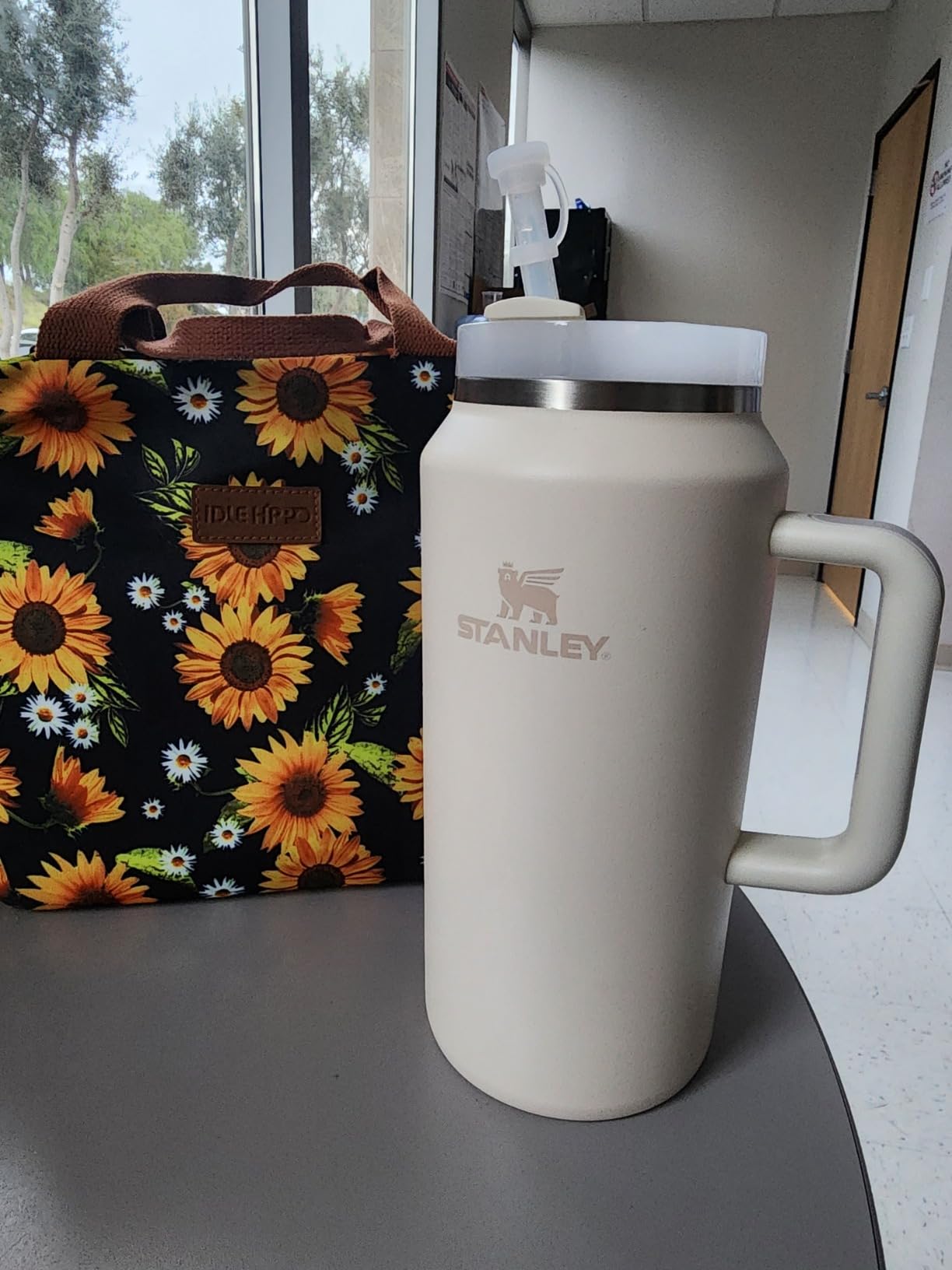 STANLEY Quencher H2.0 Tumbler with Handle & Straw 64 oz Flowstate 3-Position Lid Large Capacity for Travel & Sports Insulated Stainless Steel Cup BPA-Free Cream customer photo 1