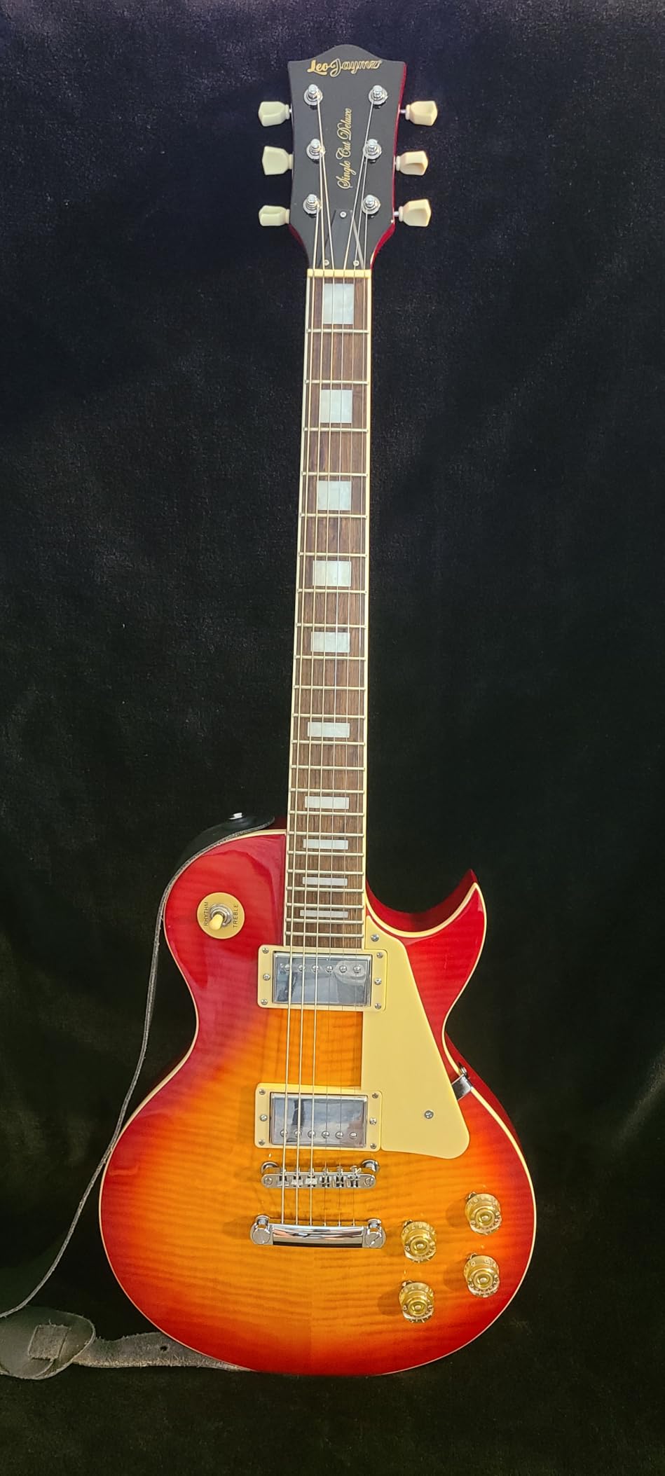 Squire Sonic Telecaster Electric Guitar, Butterscotch Blonde, Maple Fingerboard customer photo 2