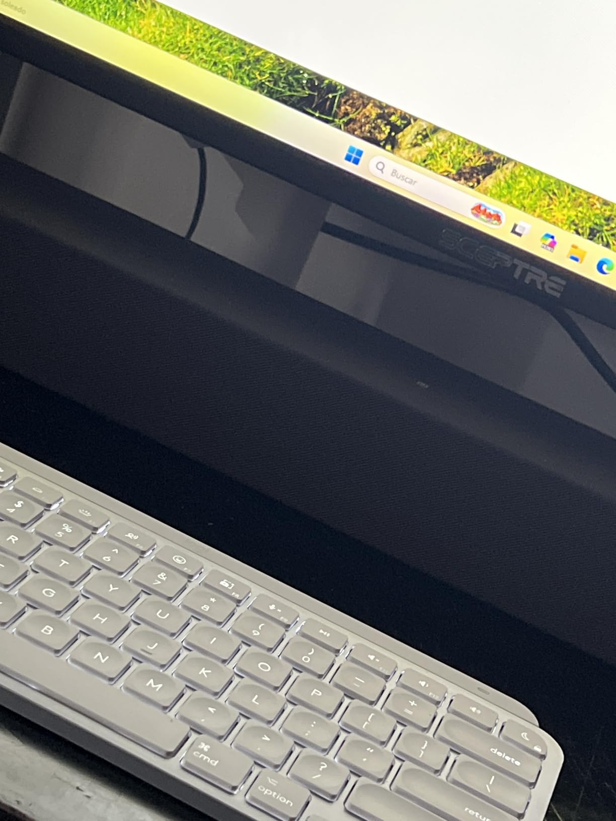 MX Keys S for Mac, Wireless Keyboard, Fluid, Precise Laptop-Like Typing, Programmable Keys, Backlit, Bluetooth USB C Rechargeable for MacBook Pro, MacBook Air, iMac, iPad - Space Grey customer photo 2