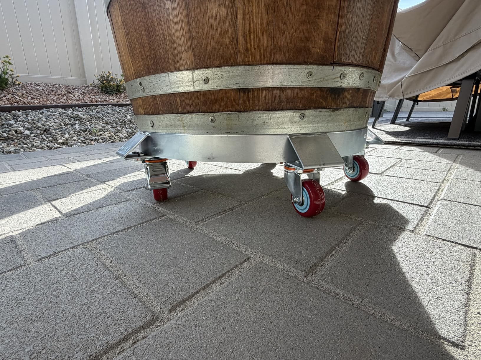 VEVOR 55 Gallon Heavy Duty Drum Dolly, 1000lbs Load Capacity, Barrel Dolly Cart Drum Caddy, Non Tipping Hand Truck Capacity Dollies with Steel Frame 4 Swivel Casters Wheel, for Warehouse Drum Handling customer photo 1