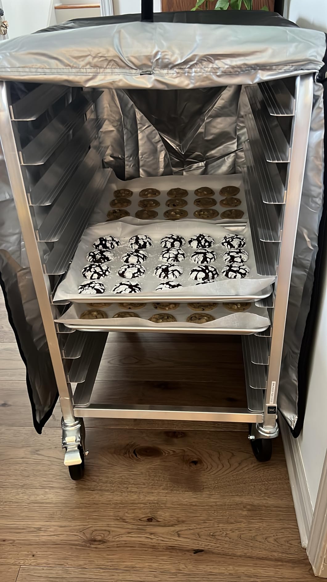 VEVOR Bun Pan Rack, 20-Tier Commercial Bakery Racks with Brake Wheels, Aluminum Racking Trolley Storage for Half & Full Sheet, Speed Rack For Kitchen Home, Bread Baking Equipment, 26