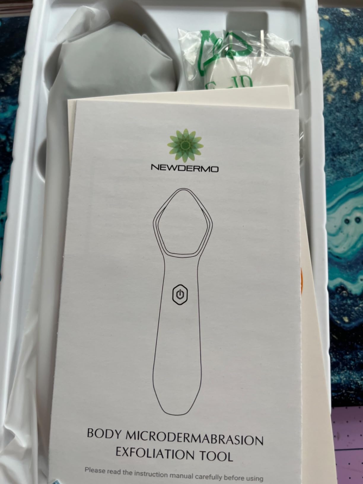 NEWDERMO Microdermabrasion Machine Pro, Large Diamond Electric Microdermabrasion Wand Tool With 3 Levels Frequency for Face Body Exfoliate Skin Care (White) customer photo 2