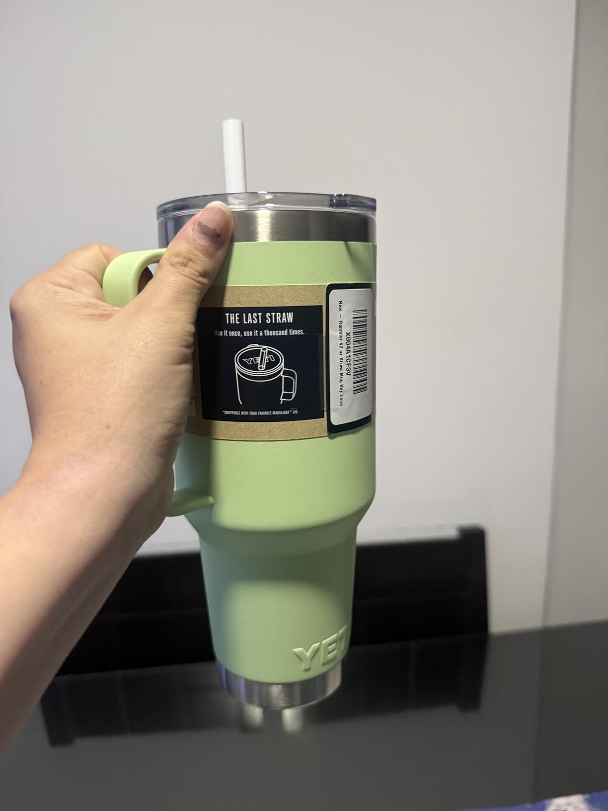 YETI Rambler 35 oz Tumbler with Handle and Straw Lid, Travel Mug Water Tumbler, Vacuum Insulated Cup with Handle, Stainless Steel, King Crab customer photo 1