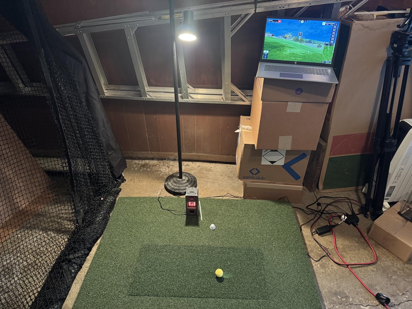 The Indoor Golf Shop SIGPRO Softy Golf Mat - Professional-Grade Practice Mat - Realistic Fairway Feel - Real Tee Capable, Replaceable Hitting Strip, Thick Cushioning & Joint-Friendly Design customer photo 2