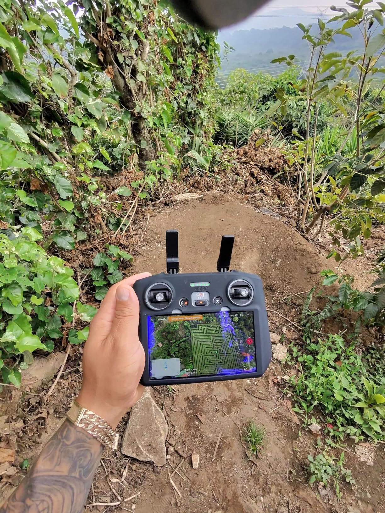 Mini 4 Pro Fly More Combo Plus with DJI RC 2, Drones with Camera for Adults 4K, 3 Intelligent Flight Battery Plus for up to 135 Mins Flight Time, Smart Return to Home, Drone for Beginners customer photo 2