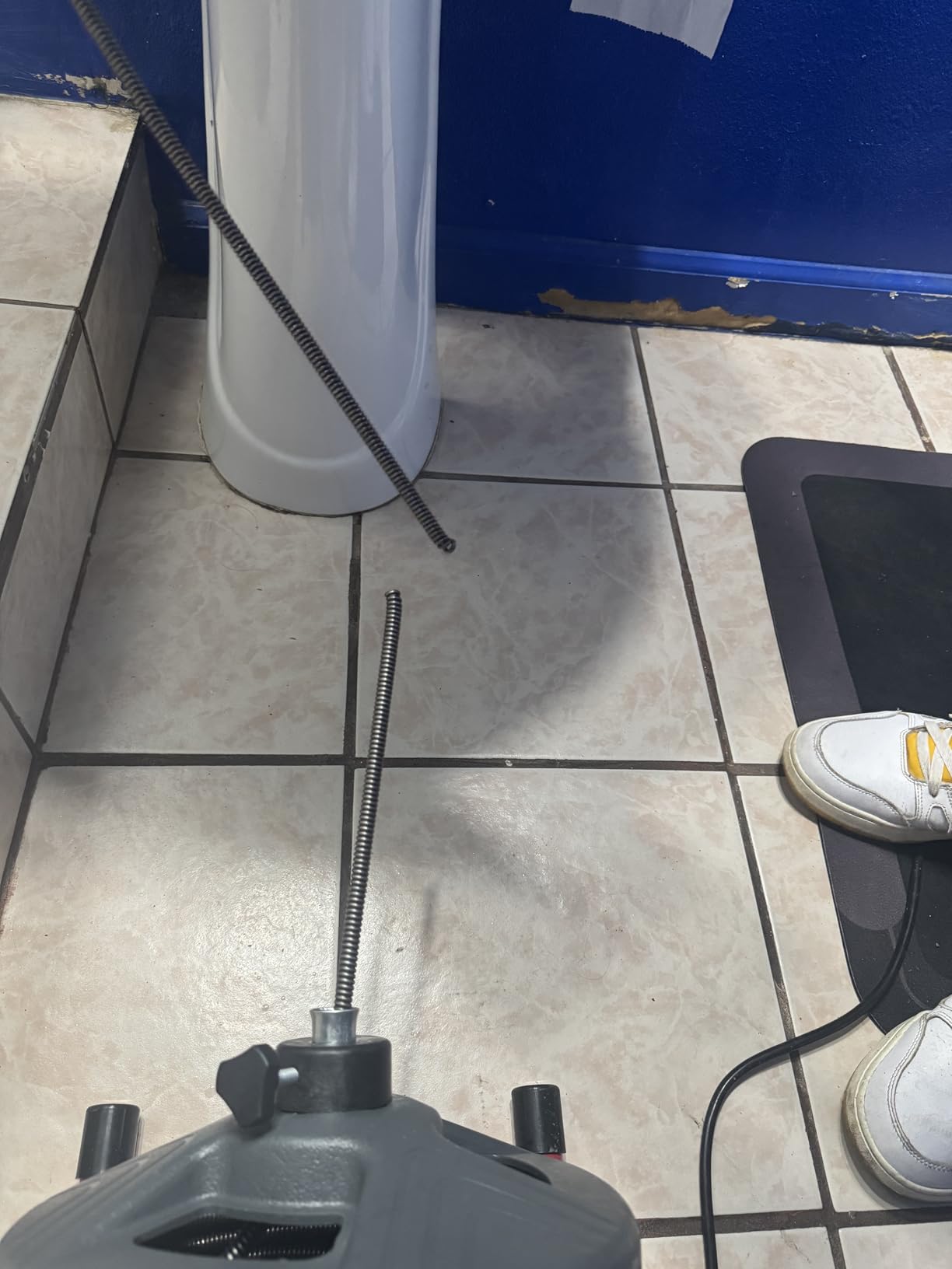 PIONEERWORKS 50Ft x 5/16 Inch Drain Cleaner Machine, Electric Drain Auger Professional for 3/4 to 3 Inch Pipes, Foot Switch with 6 Cutters, Glove, Drain Auger Cleaner Sewer Snake - DA04 customer photo 2