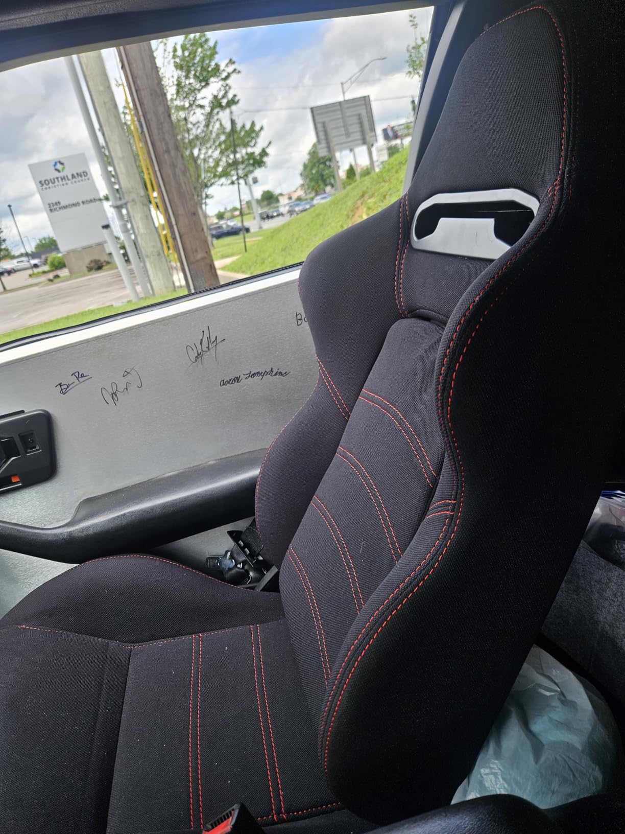 DNA MOTORING 2PCS Racing Bucket Seats with Adjustable Backrest, Single Adjuster and Rail, Compatible with 4 Point Harness, Woven Fabric, Black/Red customer photo 1