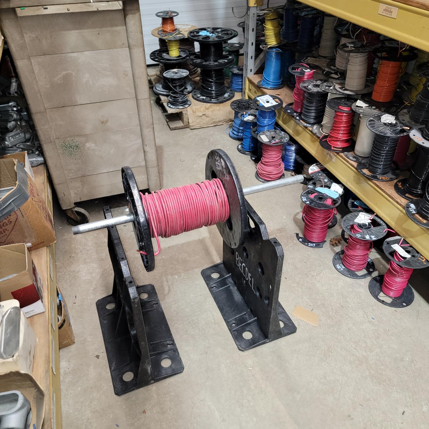 Multi Purpose Wire Dispenser, Cable/Wire Spool Rack, Wire Spool Caddy, Holds Spools Up to 34