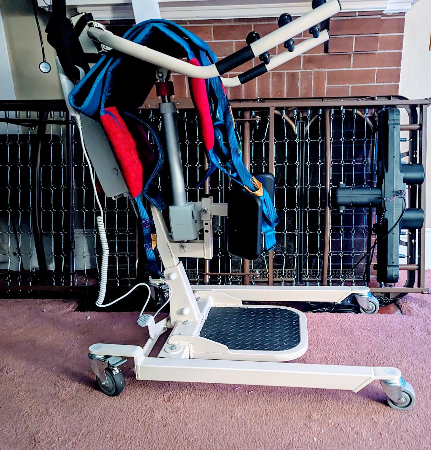 AireMed Full Electric Sit to Stand Lift - Safely Sit, Stand or Transfer with Ease - Ideal Stand Assist Electric Patient Lift for Home or Healthcare Facilities - Large Torso Sling & Buttock Strap customer photo 1