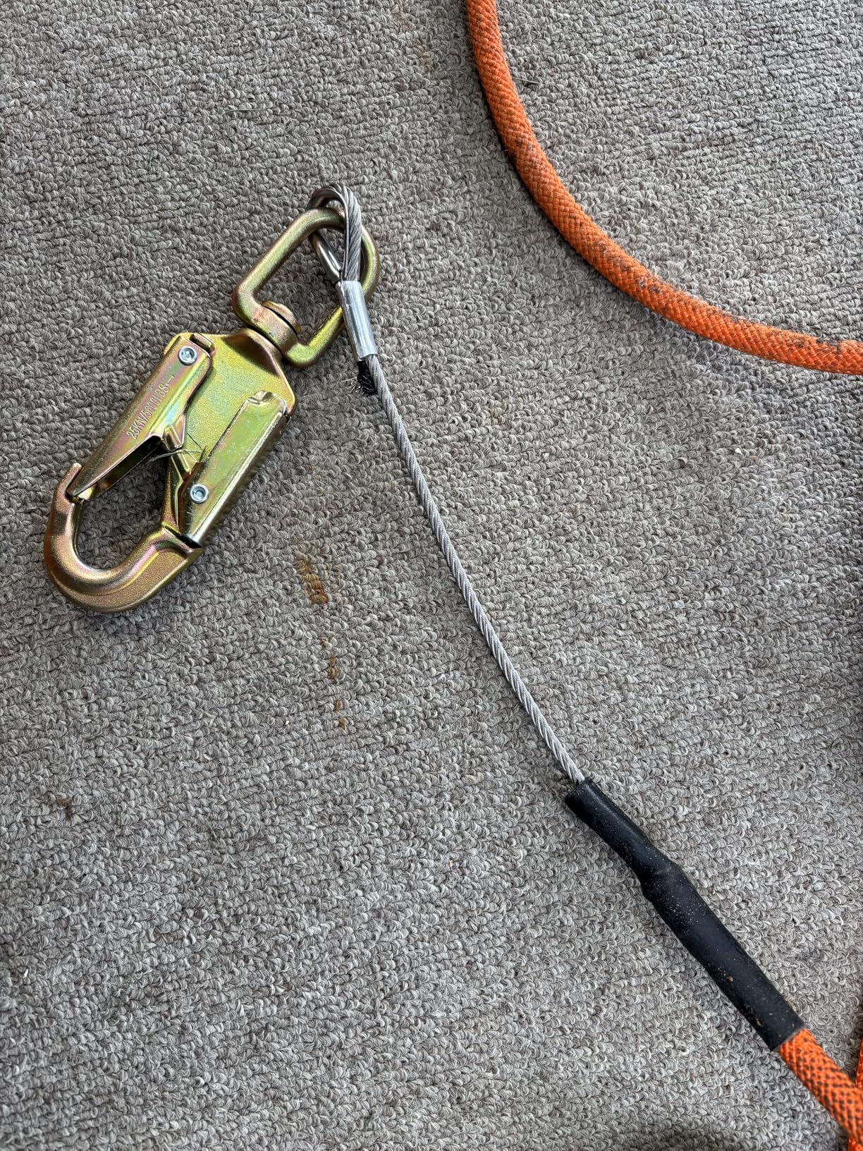 Tree Climbing Gear, Tree Climbing Spikes, Tree Climbing Gear with Adjustable Climbing Straps and Steel Core Flip Line, Rock Climbing Kit with Triple Lock Lanyard Adjuster customer photo 2