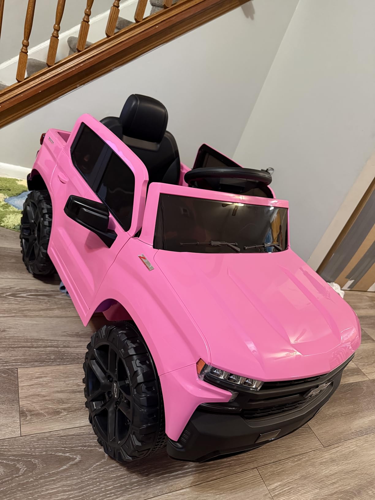 Best Choice Products 12V Licensed Chevrolet Silverado Ride On Truck, Electric Car Toy w/Parent Remote Control, Truck Bed Storage, Bluetooth Speaker, LED Lights, 2.5 MPH Max Speed - Blue customer photo 2