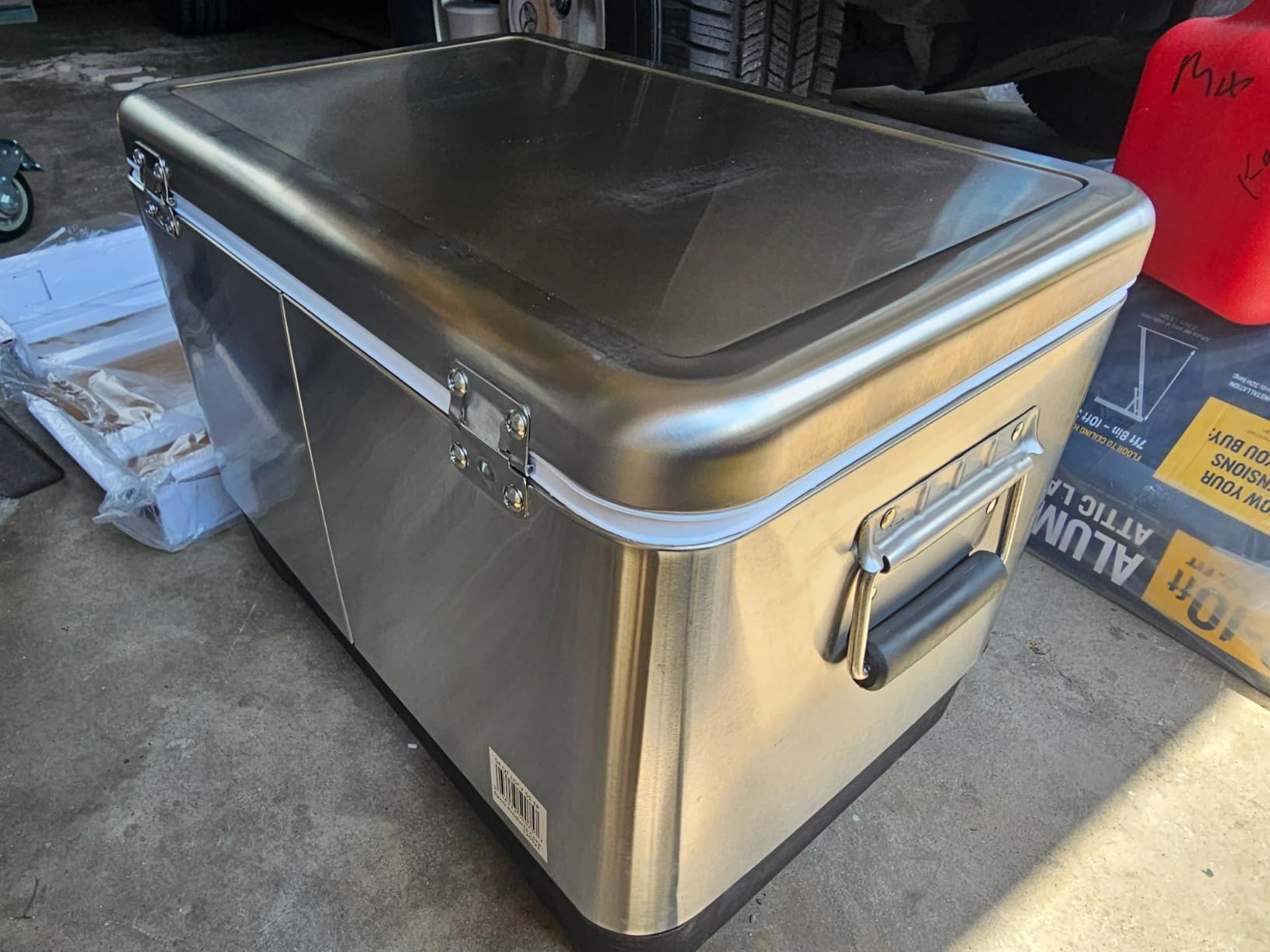 Igloo Legacy Cooler | Insulated Hard Shell Ice Chest customer photo 1