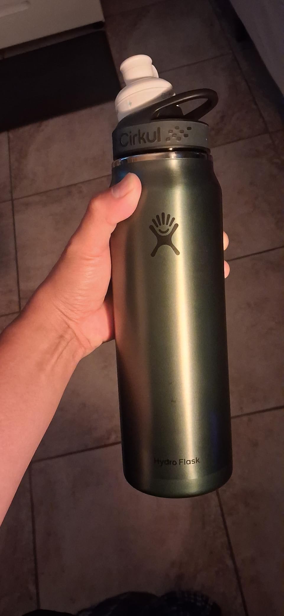 Hydro Flask 24 Oz Lightweight Trail Series Wide Flex Cap Serpentine Hiking Water Bottle customer photo 1