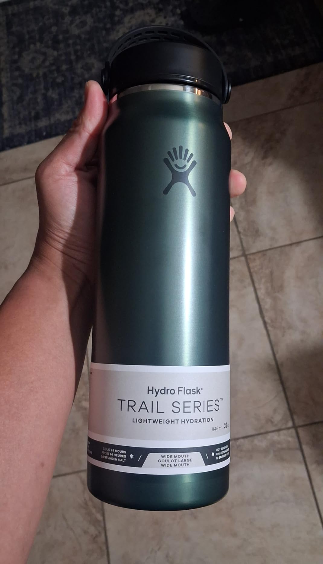 Hydro Flask 24 Oz Lightweight Trail Series Wide Flex Cap Serpentine Hiking Water Bottle customer photo 2