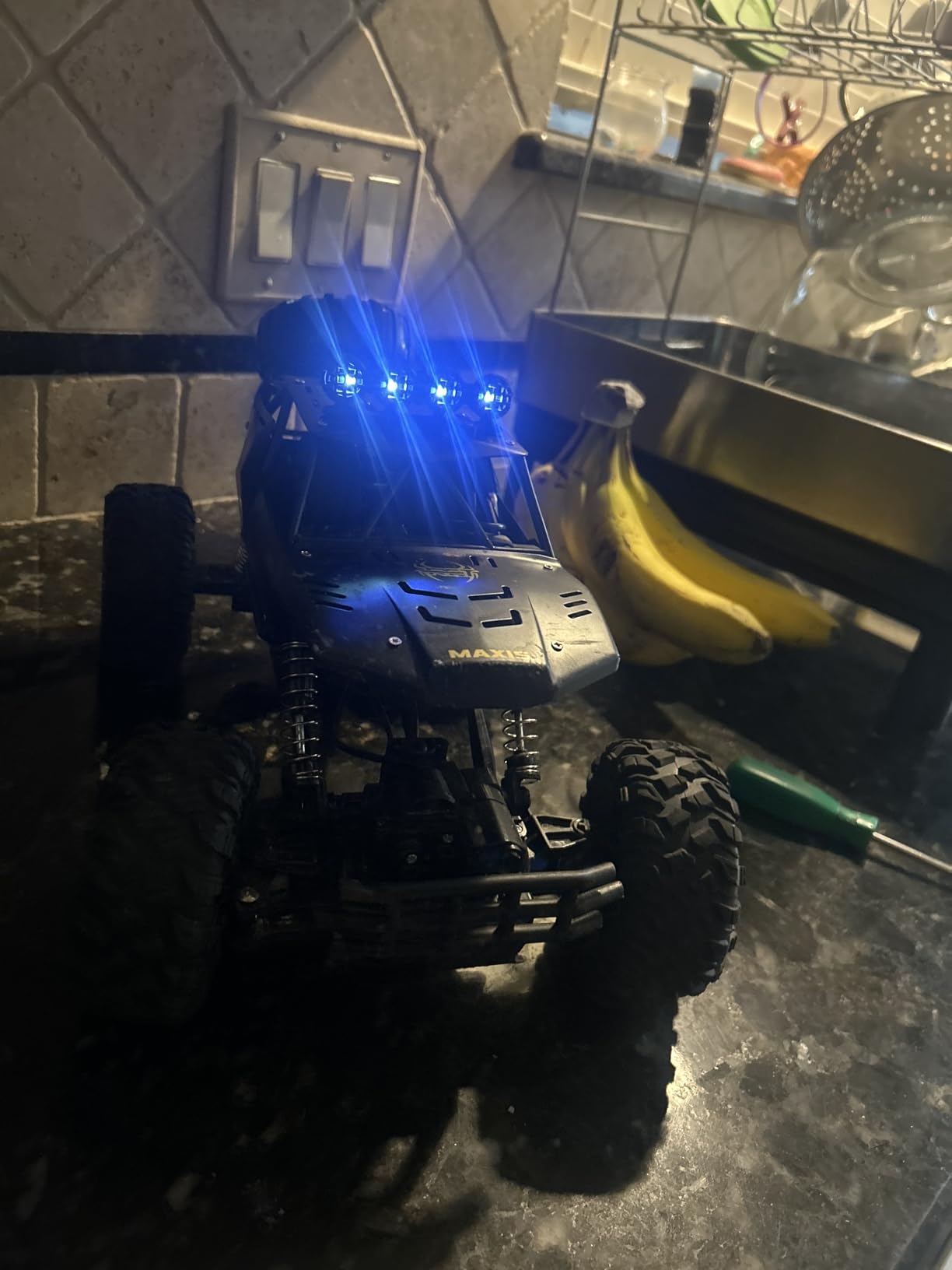 Jiakora RC Cars Remote Control Car 1:12 Off Road Truck, Metal Shell LED Headlights Offroad Monster RC Truck, 4x4 All Terrain Hobby RC Cars Toys for Boys Kids Adults Gifts 8-12 customer photo 2