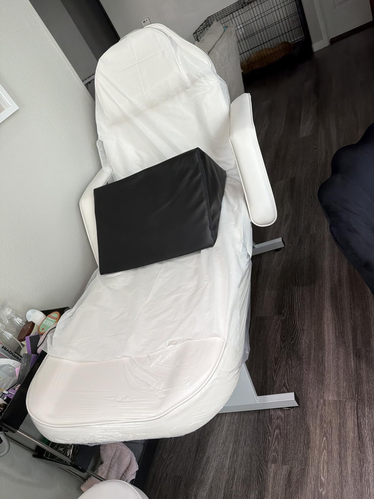 Tattoo Chair for Client Facial Chair Adjustable Multipurpose with Hydraulic Stool for Esthetician Beauty Spa Tattoo Eyelash Equipment Gray customer photo 1