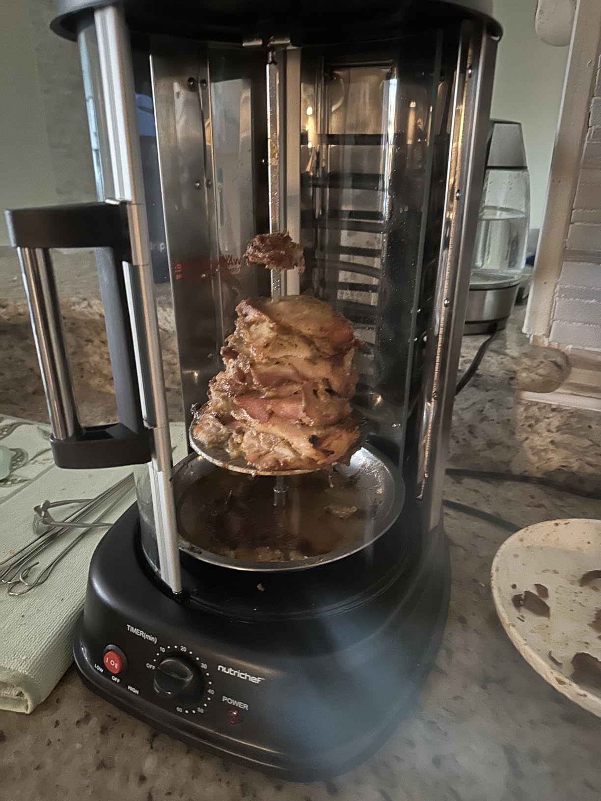NutriChef Vertical Rotating Shawarma Oven - Rotisserie, Shawarma, & Kebab Machine - Stain-Resistant, Energy-Efficient - Heat-Resistant Door - Includes Kebab Rack with 7 Skewers - Stainless Steel customer photo 1