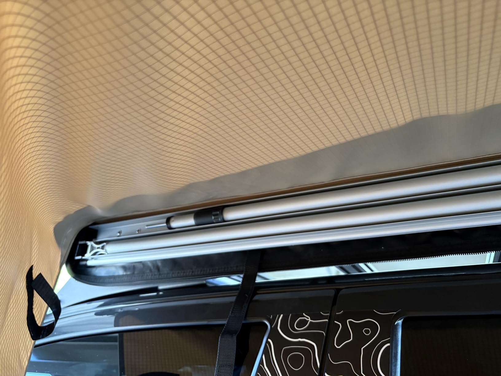 JOYTUTUS Vehicle Awning 4.6'x6.6' Roof Rack Pull-Out Sun Shade UV50+, Weatherproof 4x4 Side Awning for Camping, Car Sunshade with Adjustable Hardware, Quick Set-up, SUV/Truck/Van/Jeep customer photo 2