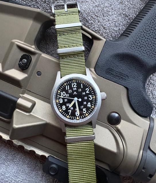 Militado ML05 38mm VH31 Quartz Watch - Domed Sapphire Crystal Field Watch C3 Super Luminous Retro Sweep Wrist Watch for Men 100M Waterproof customer photo 1