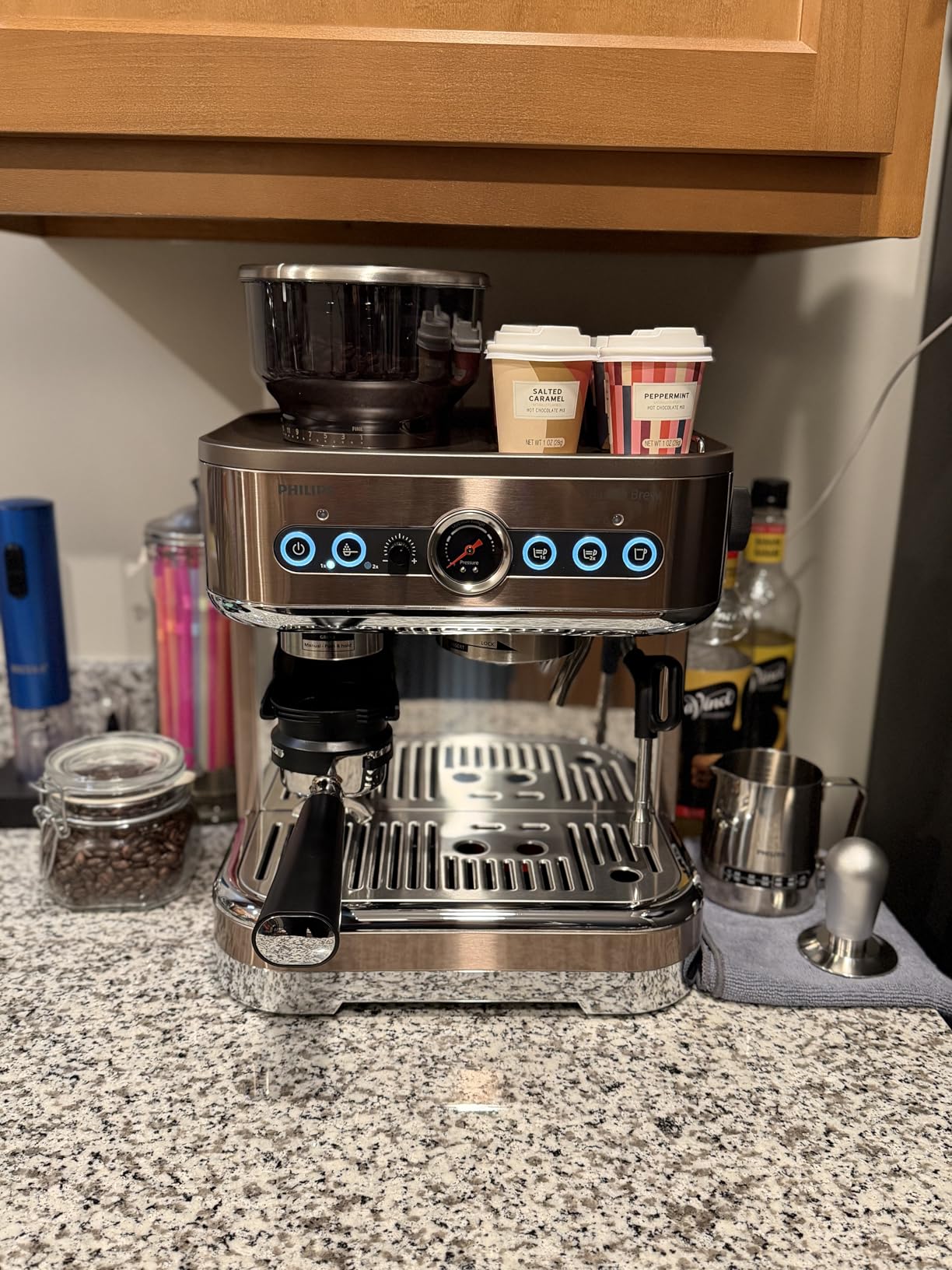 Philips Barista Brew Semi Automatic Espresso Machine - Single & Double Espresso + Americano Button, 280g Dual Bean Container, Intuitive Guidance, Calibrated Tamping, Metal Cappuccino (PSA3228/41) customer photo 1