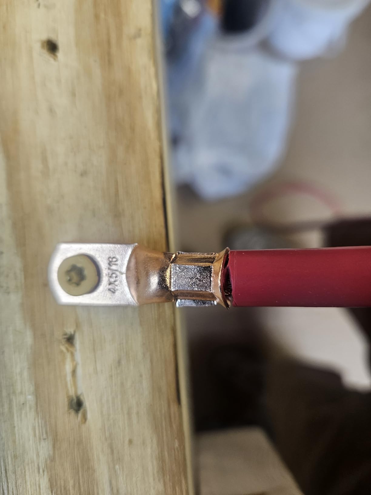 YUZES Hydraulic Crimping Tool and Cable Cutter, 12 AWG to 00 (2/0), 10 Tons Battery Cable Crimper Tool with 9 Crimping Dies, Crimping Tool for Cable Lug, Wire Terminal Lug customer photo 2