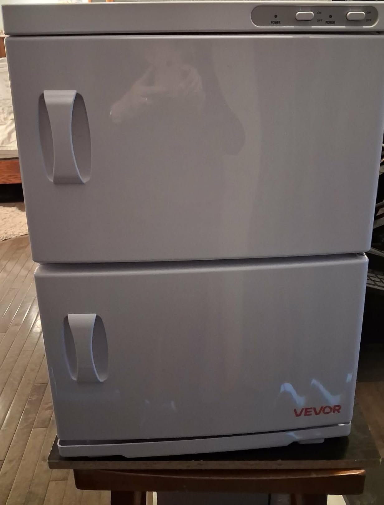VEVOR Hot Towel Warmer, 8L Small Towel Warmer Cabinet with Clip & Stainless Steel Rack, Holds up 12 Towels, Portable All-Round Heating Cabinet for Spa, Barber, Manicures, Massage, Salon, White customer photo 1