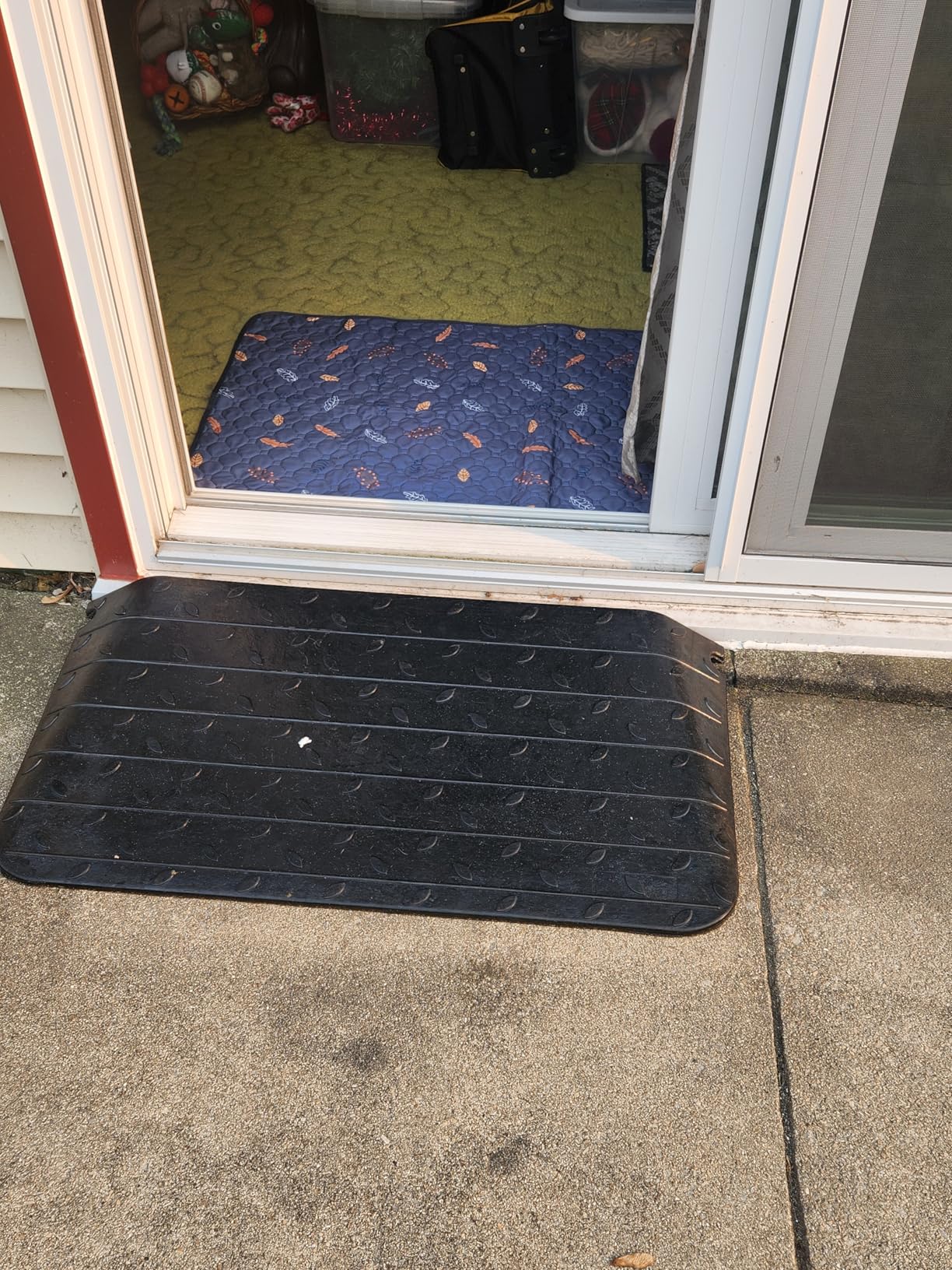 4 Inch Rise Threshold Ramp Anti-Slip Wheelchair Ramp Rubber Curb Ramp for Home Doorways 3 Feet Long 6500lbs Load Capacity (Anti-Slip Design) customer photo 2