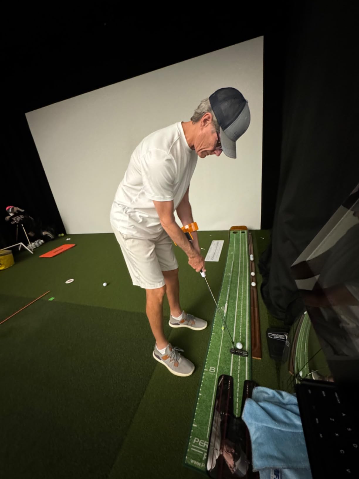 Orange Whip Golf Putting Aid Trainer, Patented Short Game Golf Swing Training for Precision and Accuracy, Made in USA by Orange Whip customer photo 1