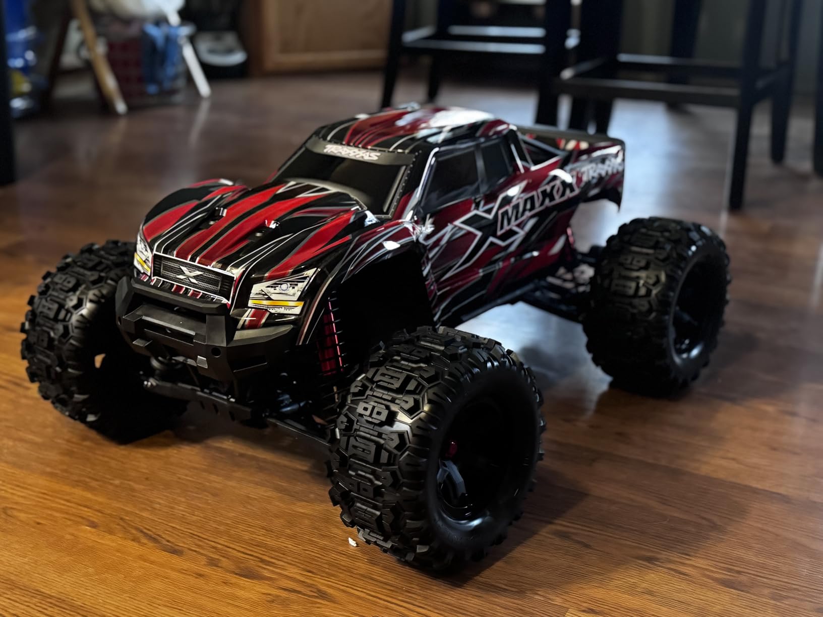 Traxxas X-Maxx 8s Belted 1/8 Scale 4WD Brushless Monster Truck customer photo 1