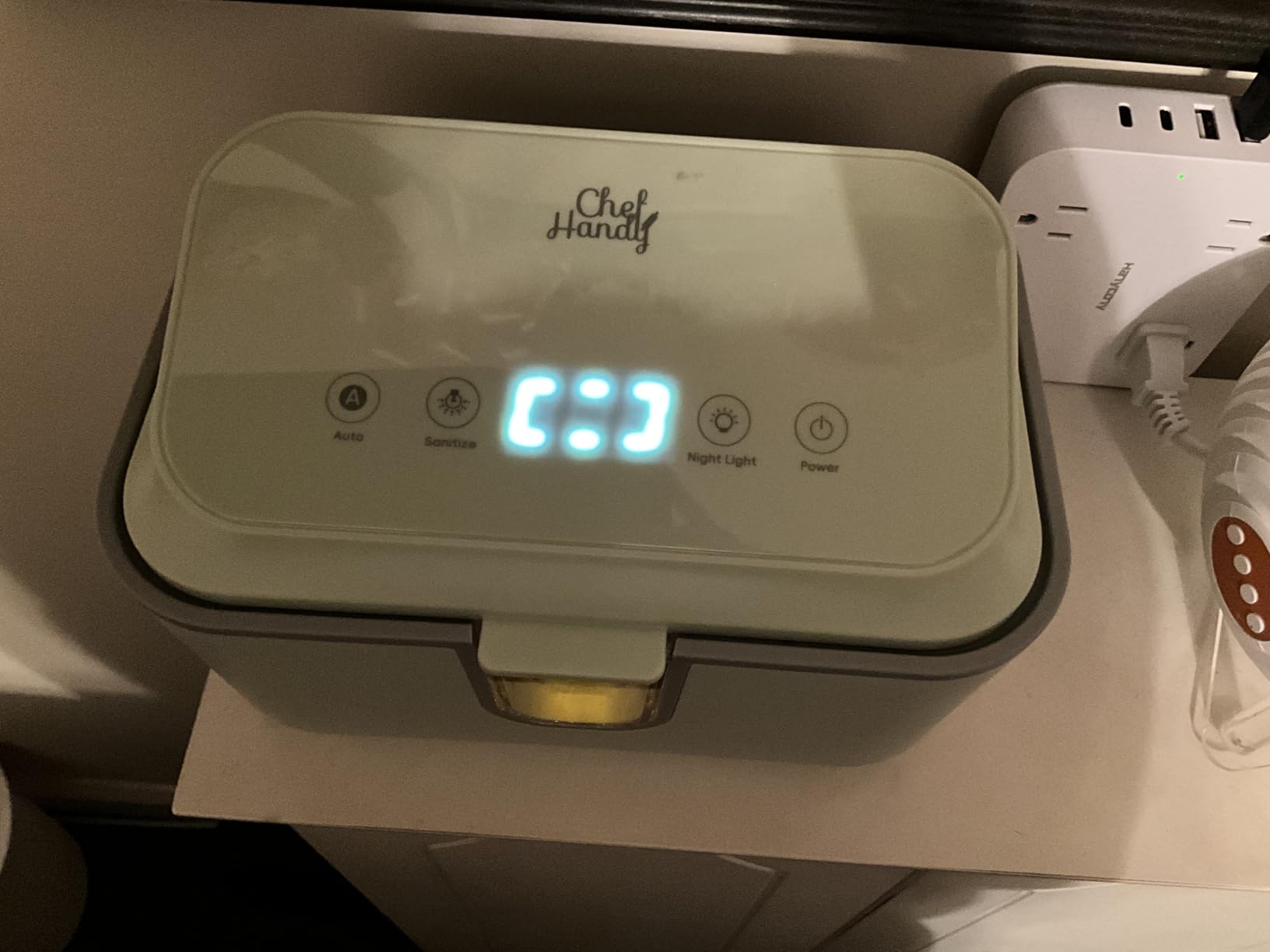 Wipe Warmer for Adult Size Wipes, Baby Wipes Warmer, Large Capacity Wet Wipes Dispenser with UV Sanitizer, Adjustable Temperature, Night Light, Silent Heating, Diaper Wipe Warmer, White customer photo 2