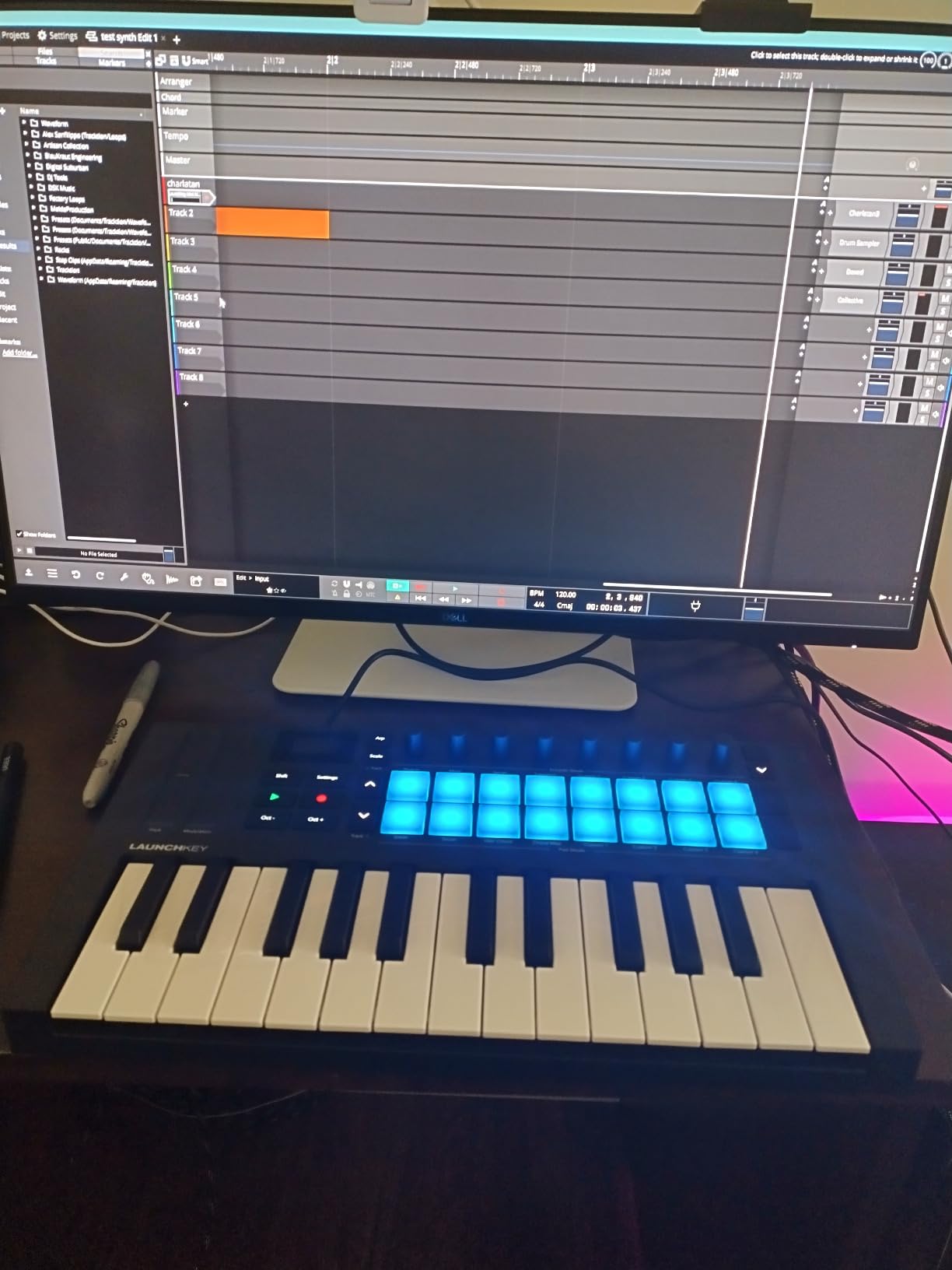 Novation Launchkey 25 MK4 - Compact 25 Key, USB, MIDI Keyboard Controller with DAW Integration. Chord Mode, Scale Mode, 8 Drum Pads, and Arpeggiator - Includes Software Bundle for Music Production customer photo 1