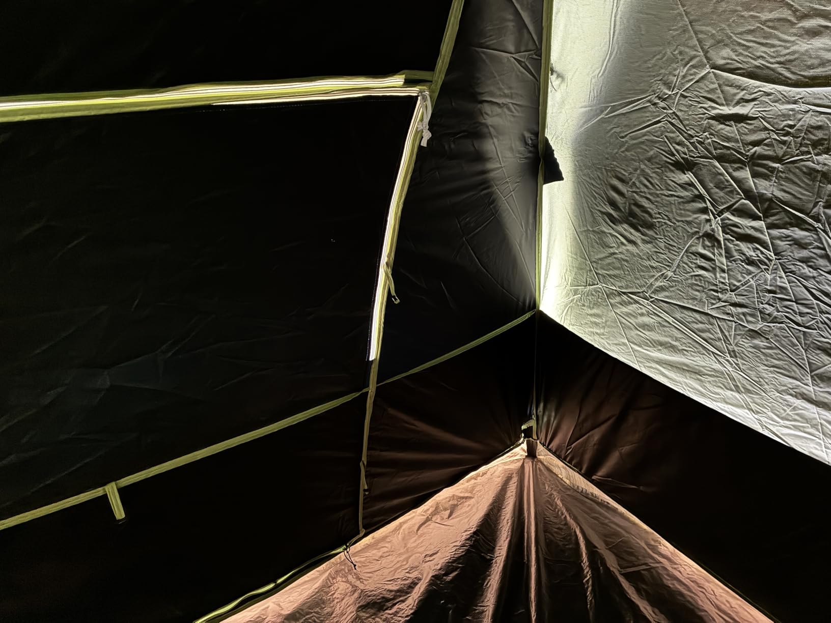 Coleman Sundome Dark Room 4/6 Person Tent, Blocks 90% of Sunlight to Keep Inside Cool, Weatherproof Tent with Rainfly Sets Up in Minutes customer photo 1