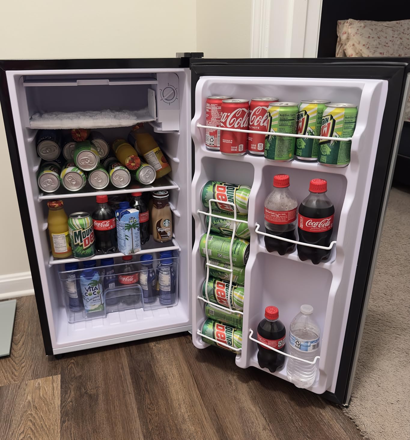 Sweetcrispy 3.2 Cu.Ft Mini Fridge with Freezer Small Refrigerator Single Door Adjustable Thermostat Energy-efficient Low Noise, Compact Fridge for Bedroom, Office, Dorm (Silver Door) customer photo 1