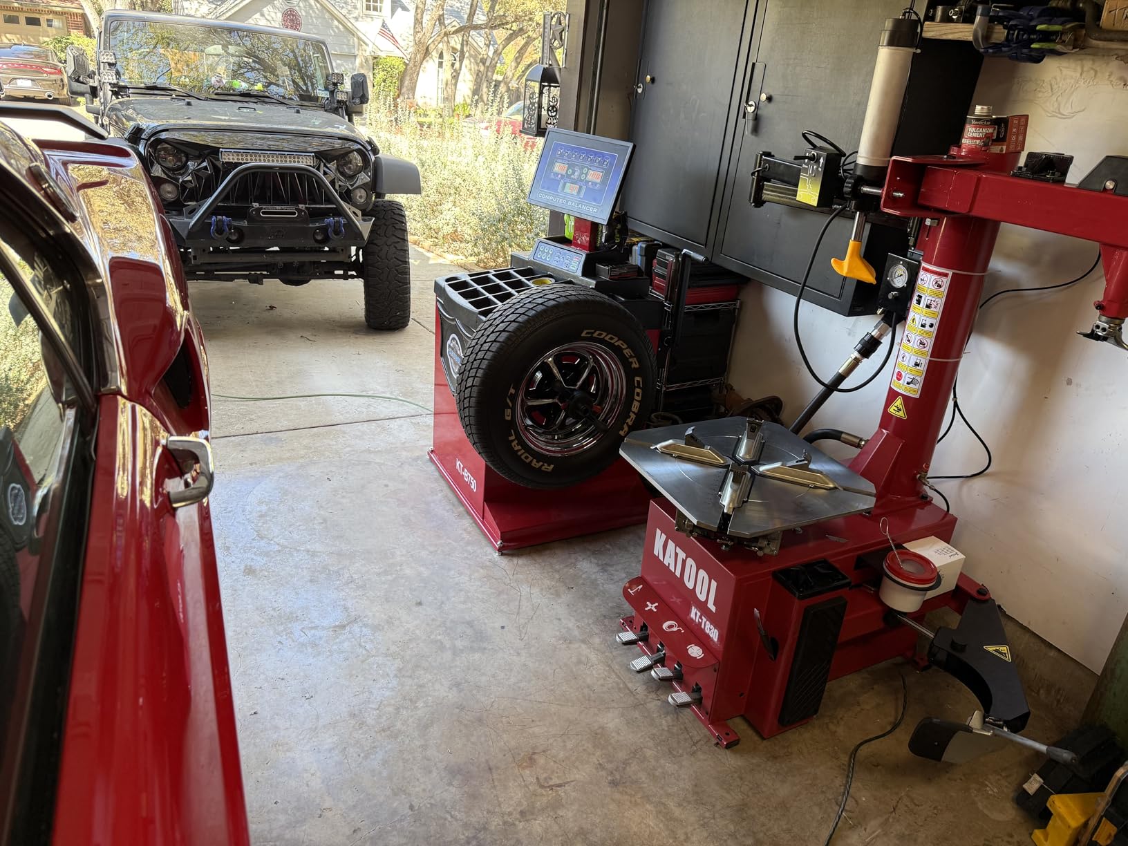 KATOOL Tire Changer and Balancer Combo,KT-T830+KT-B750 Tire Auto Repair Machine Kit Double Arm, Bead Blaster, Rim Diameter14''-24''1 Year Full Warranty customer photo 2
