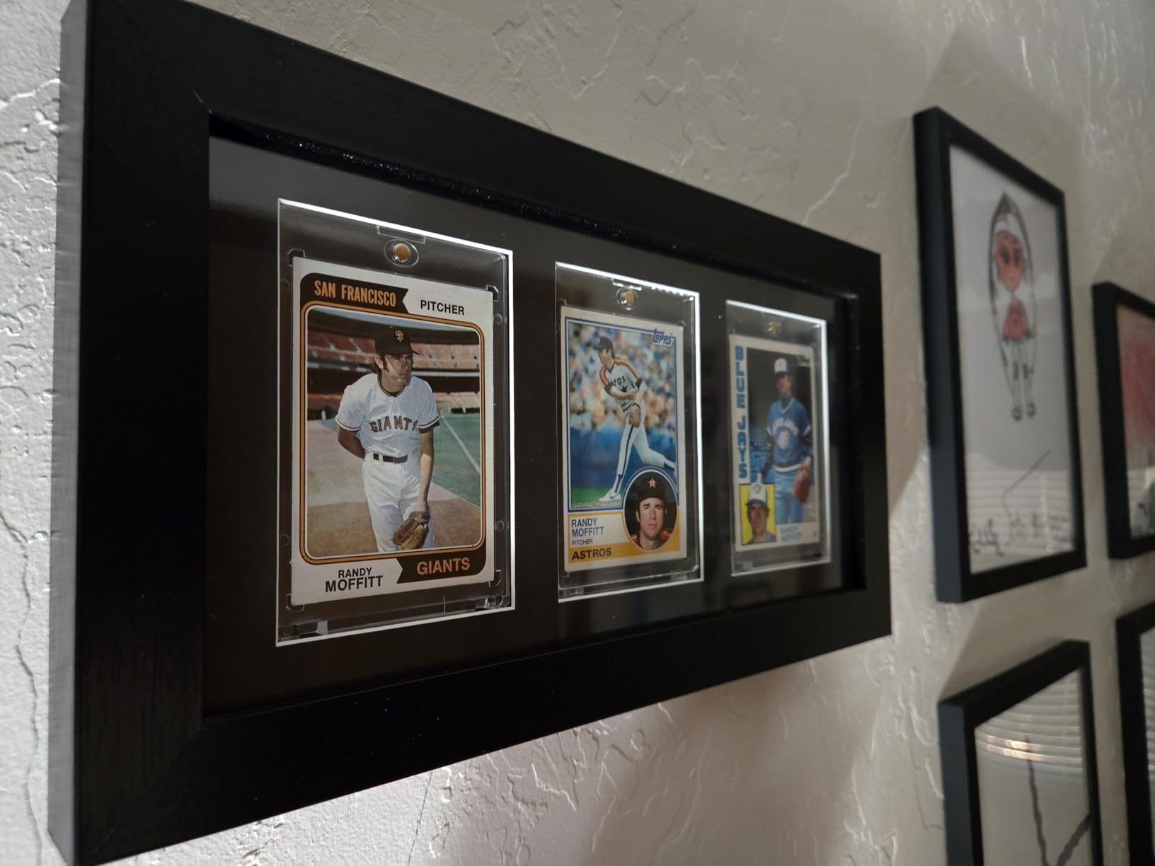 Bivitre Trading Card Display Case - Baseball Card Display Case Wall Mount, Hold 10 Cards Sports Card Display Frame for Basketball Football Hockey Cards, Black Standard (10 Cards) customer photo 1